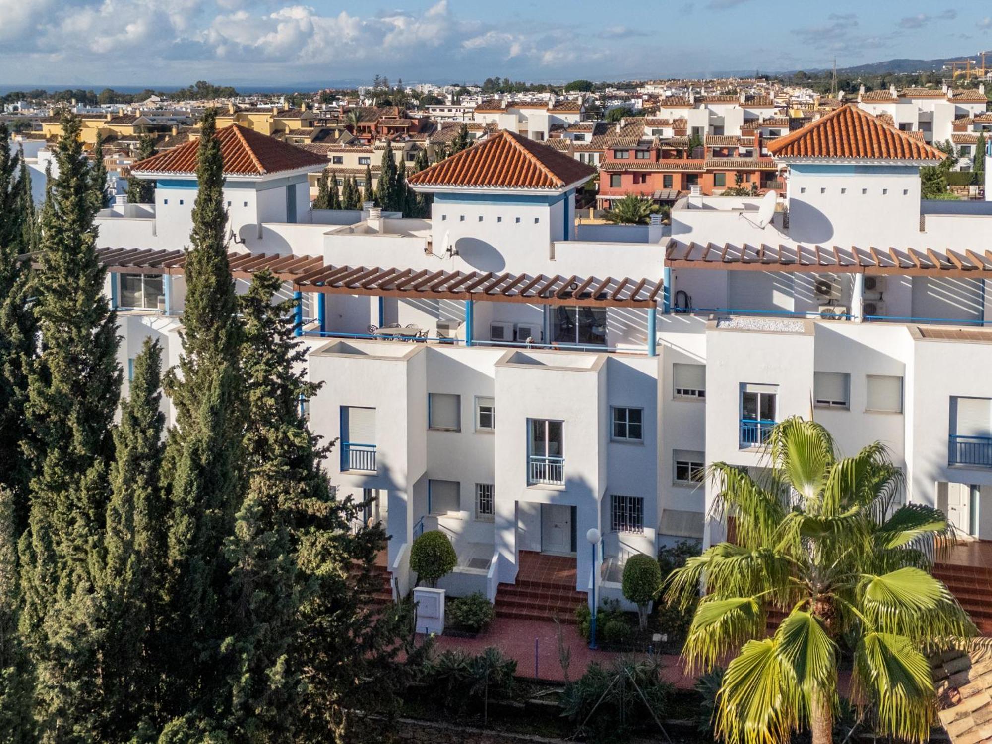Holiday home Family Fairways I Spacious 4-bedroom Townhouse Near & Golf, *